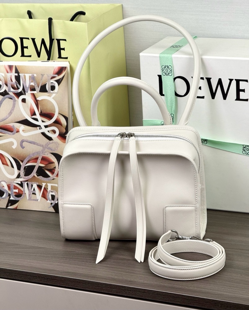 內裡細節 LOEWE小號柔軟牛皮革 Amazona 180 手袋 頂級復刻
