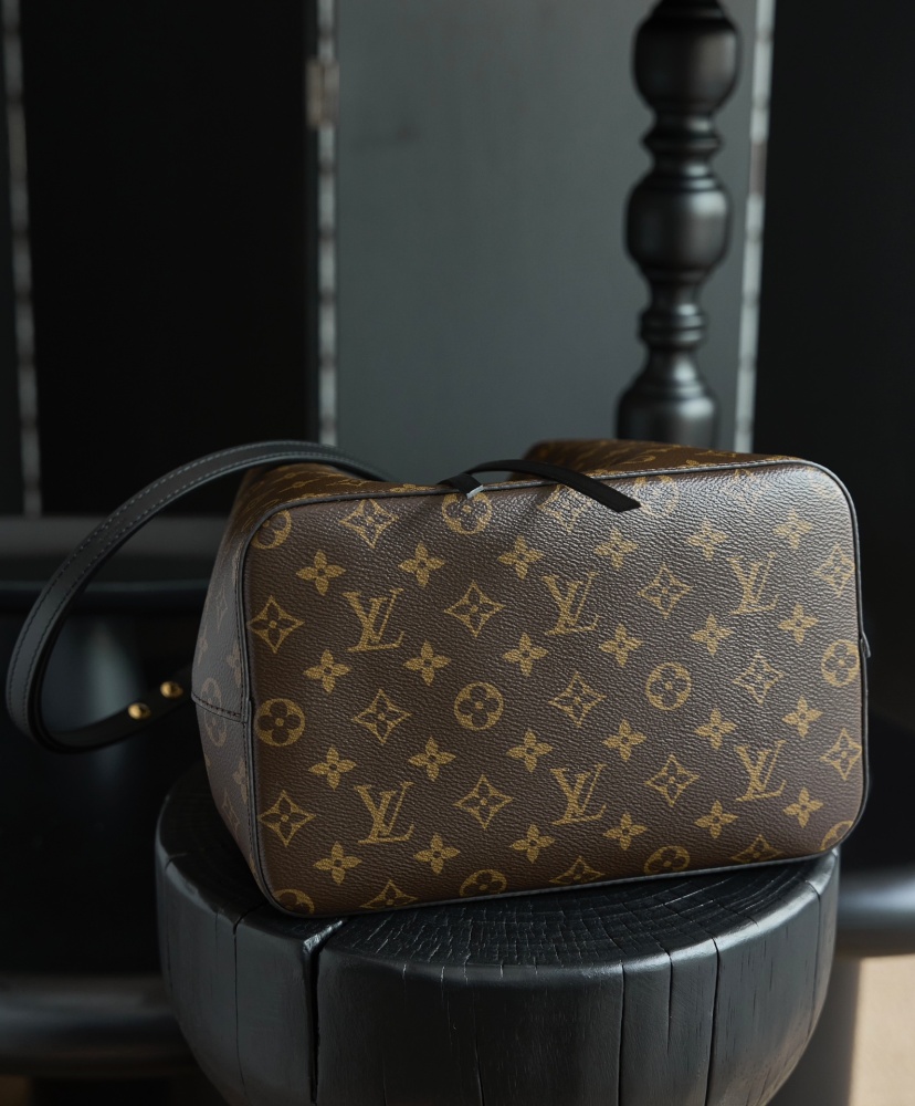 內裡細節 LV M44020 中號手袋 頂級復刻