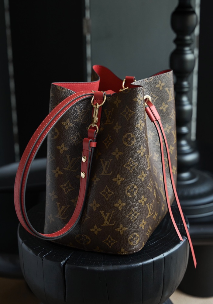 內裡細節 LV M44021 中號手袋 頂級復刻