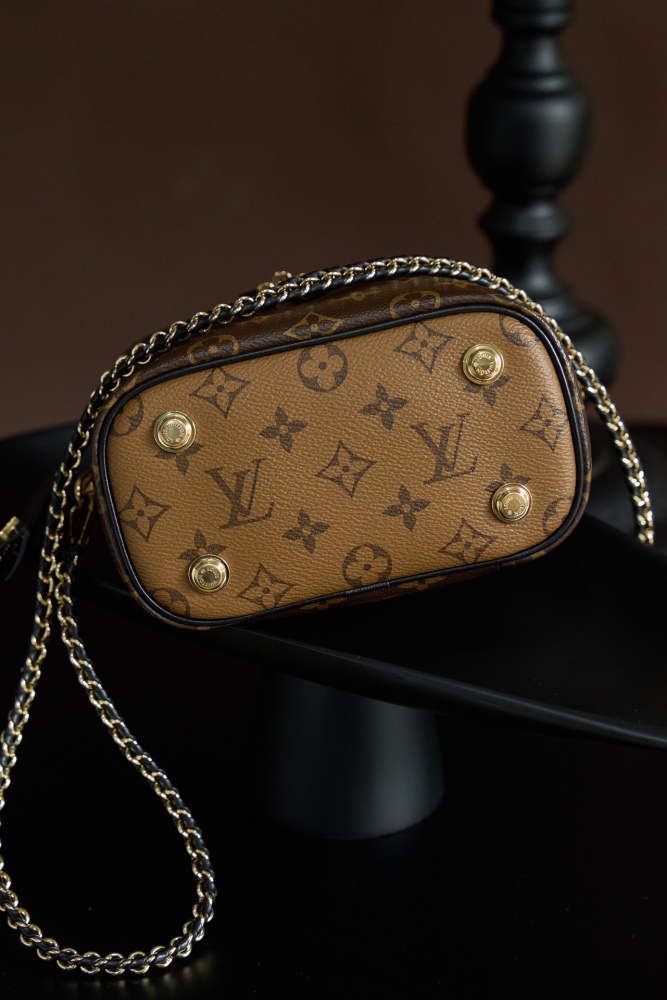 背面細節 LV M45165 手袋 頂級復刻