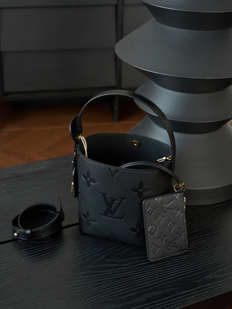 五金件細節 LV M13480 手袋 頂級復刻