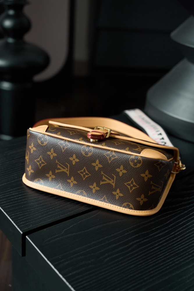 內裡細節 LV M45985 DIANE 手袋 頂級復刻