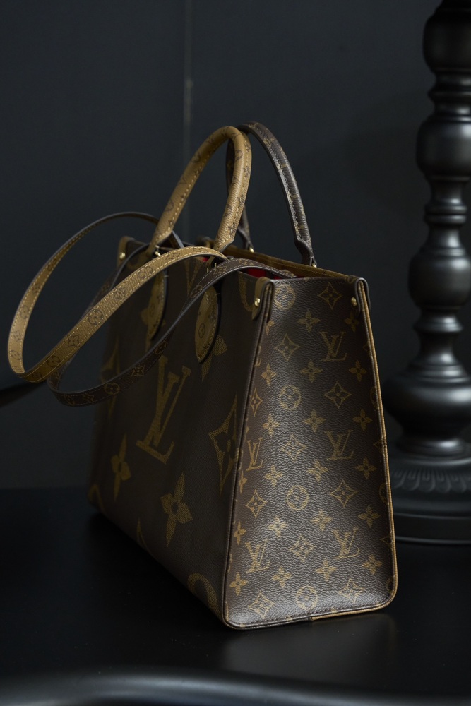 LV Logo特寫 LV M45039 中號手袋 頂級復刻