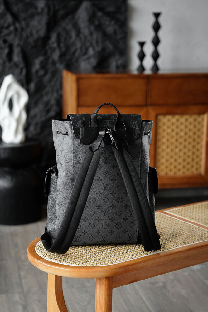 LV Logo特寫 LV M46331 小號手袋 頂級復刻