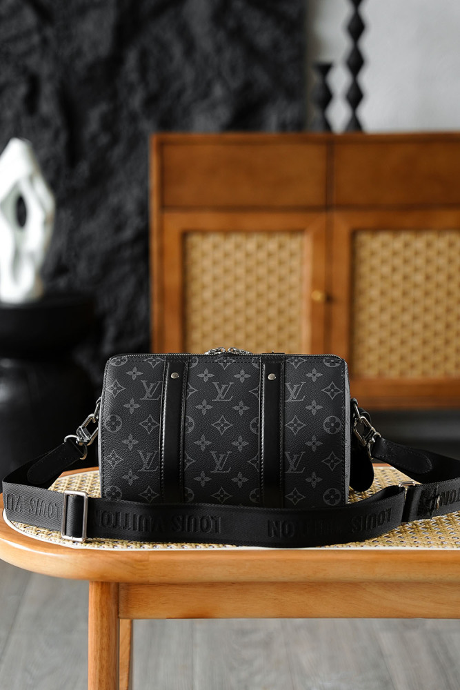 LV Logo特寫 LV M45936 手袋 頂級復刻