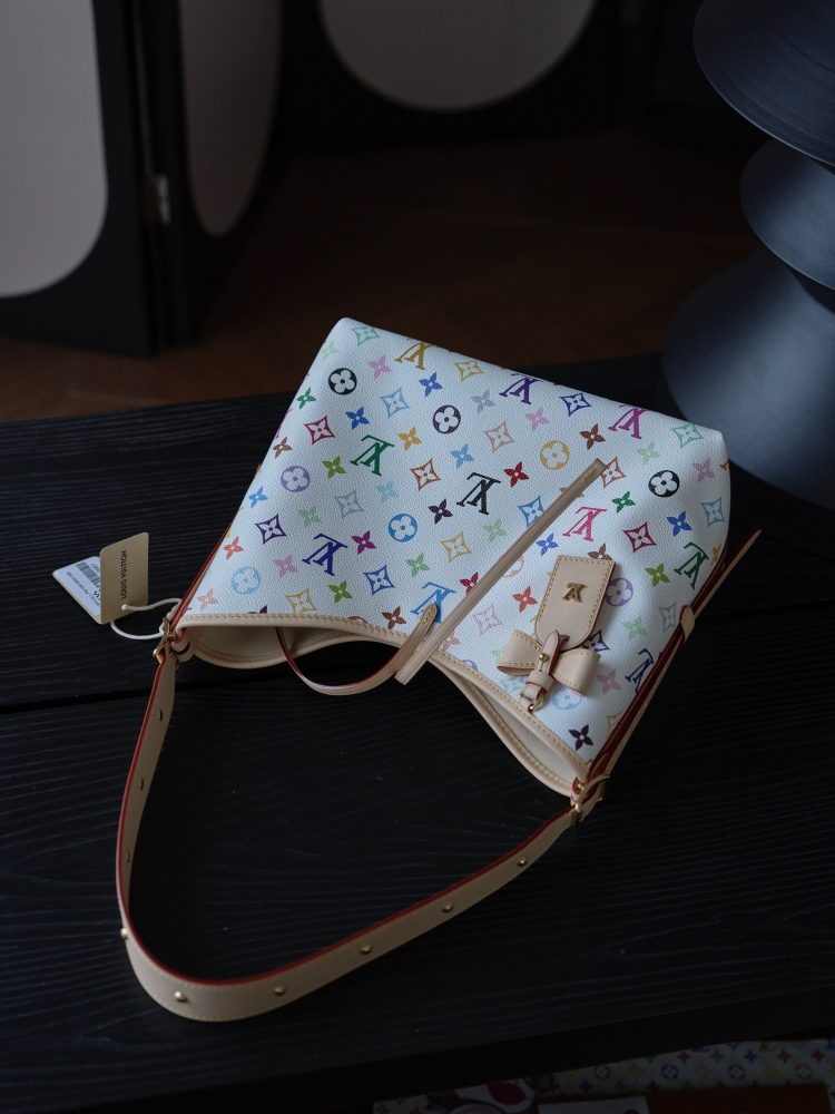 LV Logo特寫 LV M13661 CARRYALL 小號手袋 頂級復刻