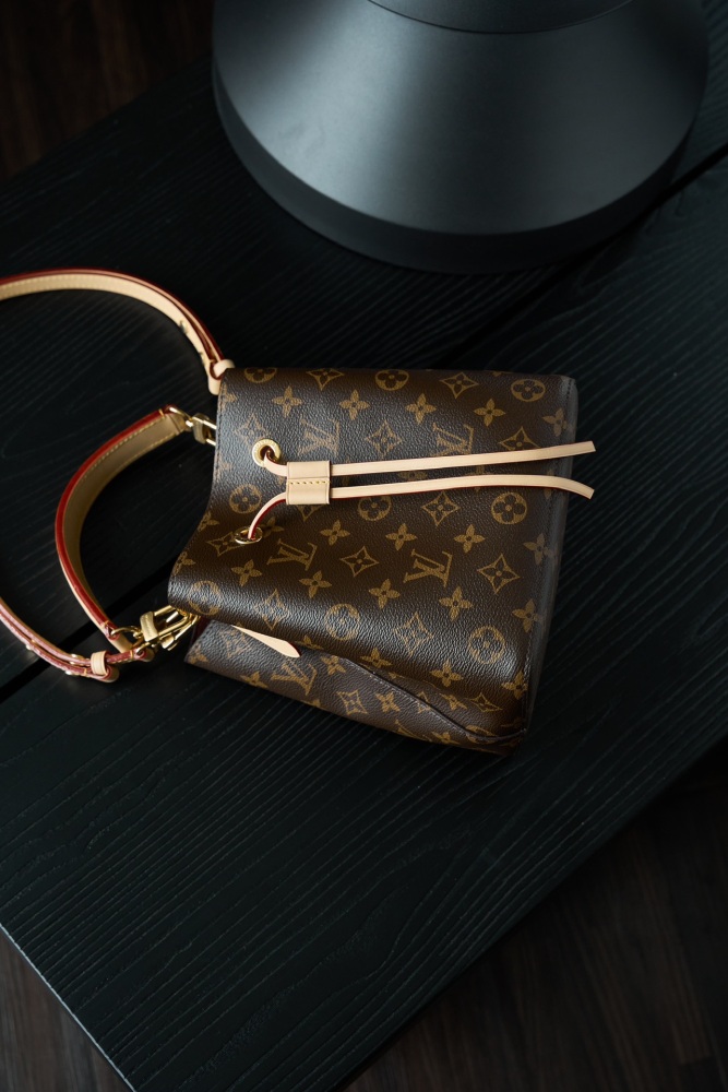 LV Logo特寫 LV M46581 手袋 頂級復刻
