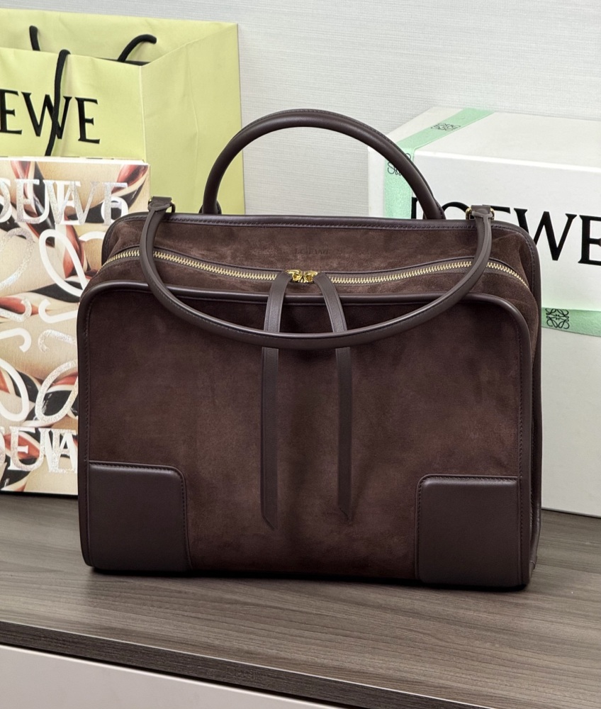 肩帶/手把細節 LOEWE大号 Amazona 180 绒面革手袋 頂級復刻