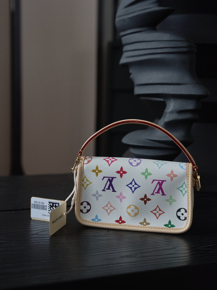 肩帶/手把細節 LV M14194 DIANE 手袋 頂級復刻