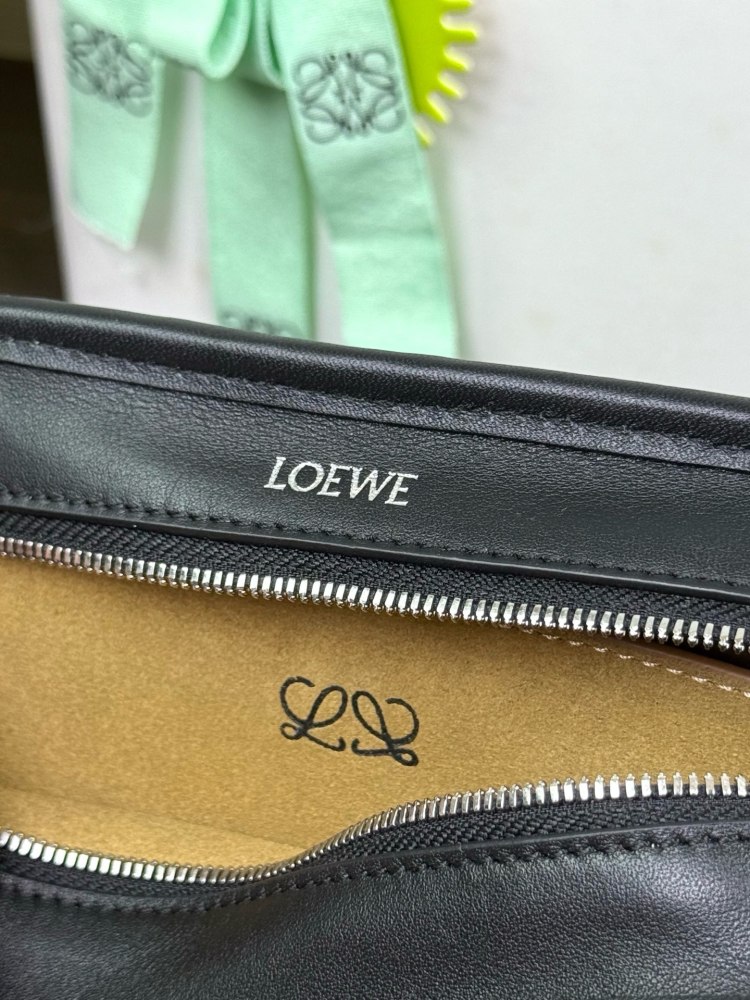 搭配示範 LOEWE手袋 頂級復刻