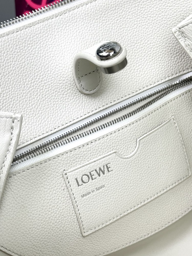搭配示範 LOEWE手袋 頂級復刻