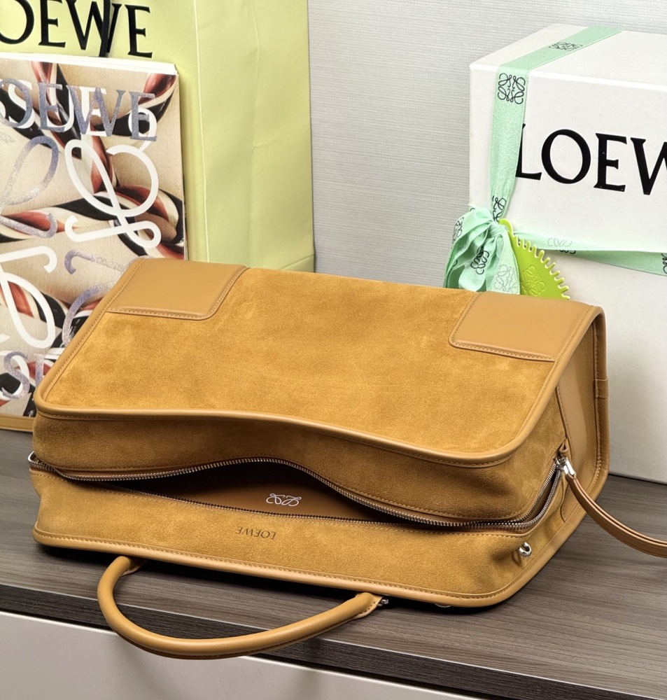 搭配示範 LOEWE手袋 頂級復刻