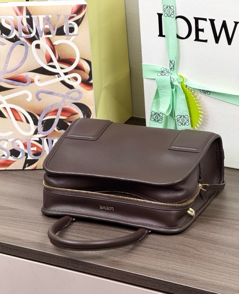 搭配示範 LOEWE手袋 頂級復刻