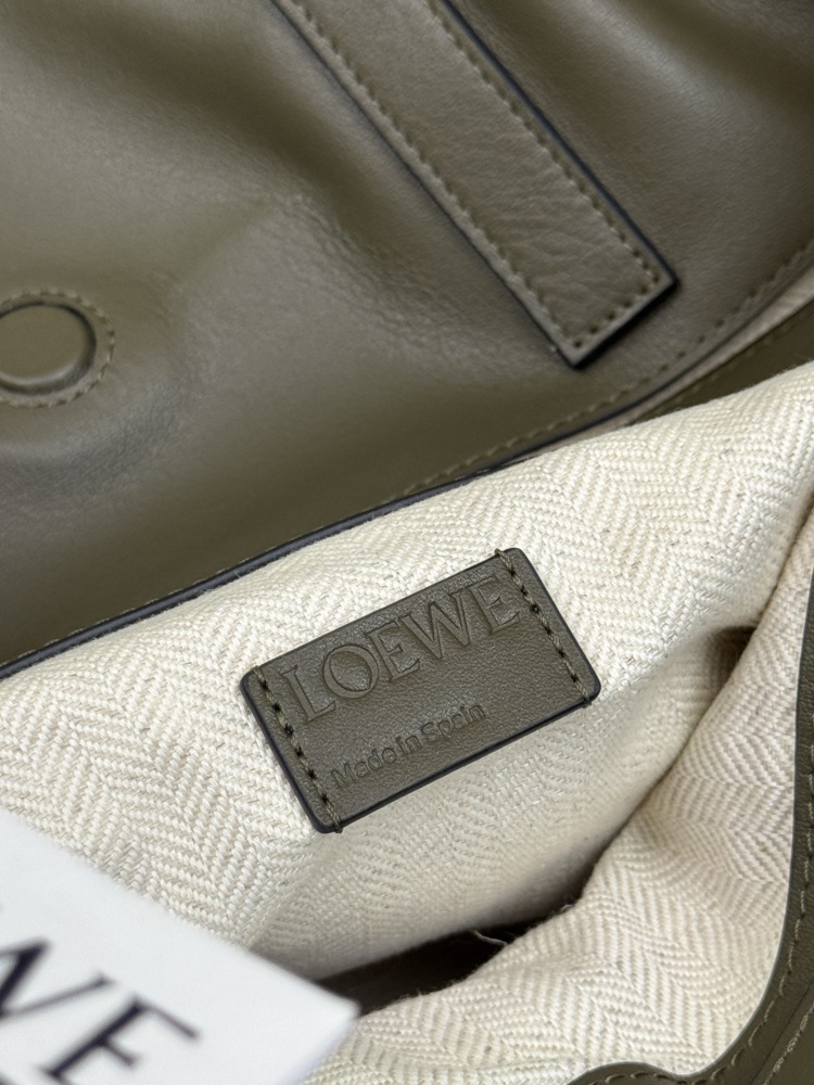 搭配示範 LOEWE手袋 頂級復刻
