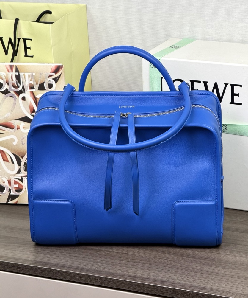 搭配示範 LOEWE手袋 頂級復刻
