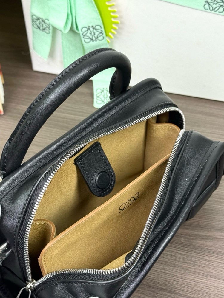 LOEWEMini 柔軟牛皮革 Amazona 180 手袋第1角度展示 頂級復刻品質