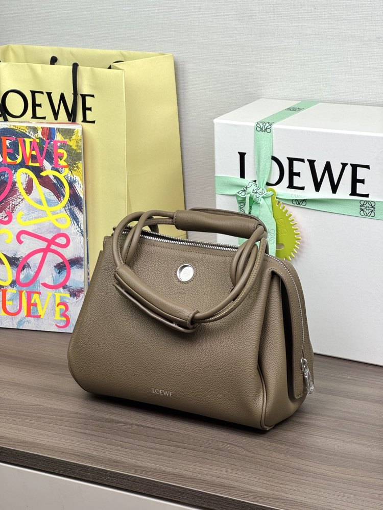 LOEWE小号 Madrid 灰褐色柔软牛皮革手袋第1角度展示 頂級復刻品質