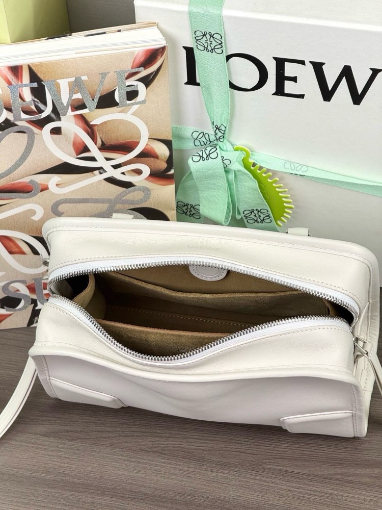 LOEWE小號柔軟牛皮革 Amazona 180 手袋第1角度展示 頂級復刻品質