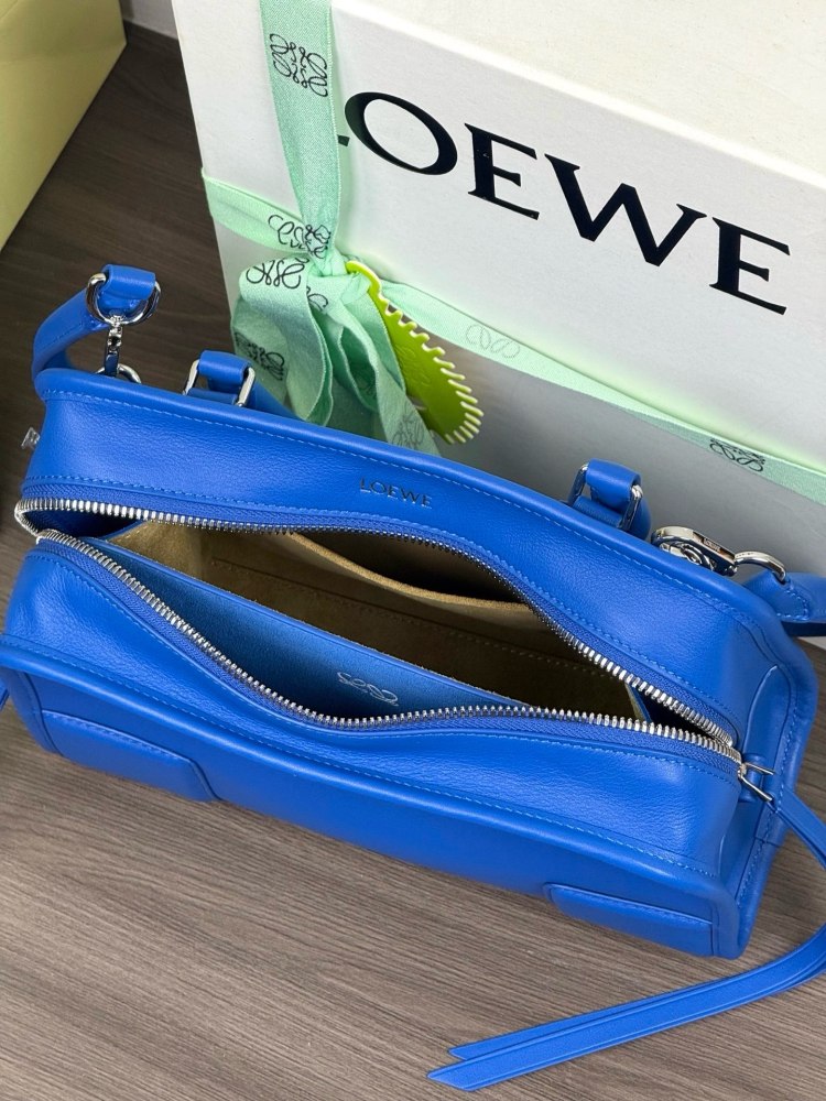 LOEWE小號柔軟牛皮革 Amazona 180 手袋第1角度展示 頂級復刻品質