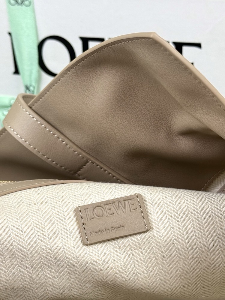 搭配示範 LOEWE手袋 頂級復刻