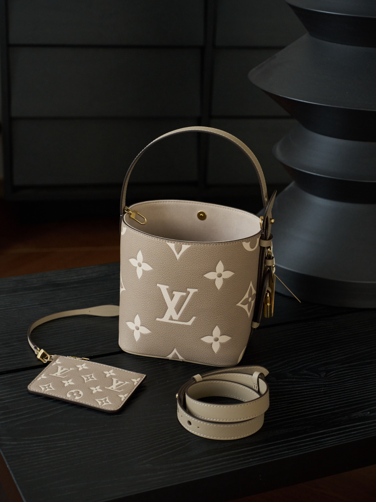 LV M13045 手袋第1角度展示 頂級復刻品質