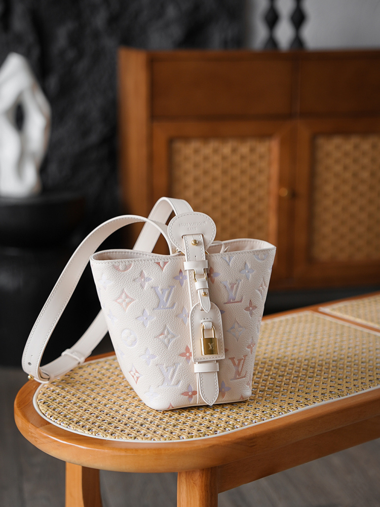 LV M25673 手袋第1角度展示 頂級復刻品質