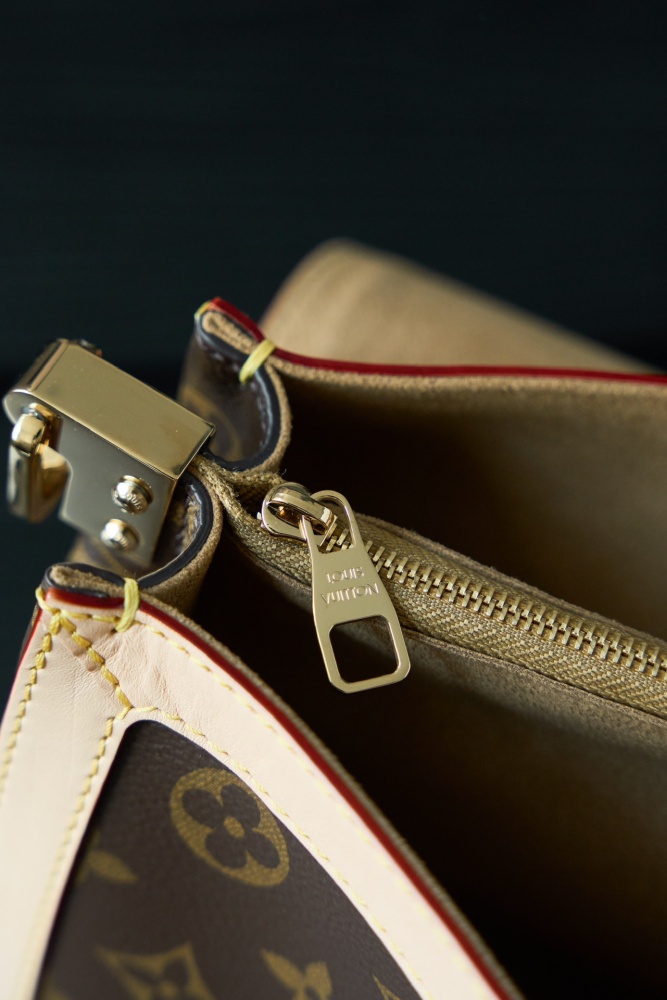 LV M47149 DAUPHIN 大號手袋第1角度展示 頂級復刻品質