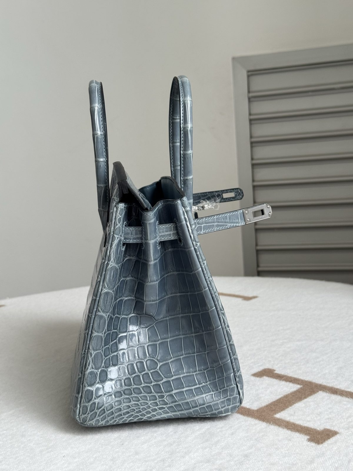 暴風雨灰 Birkin 25 側面