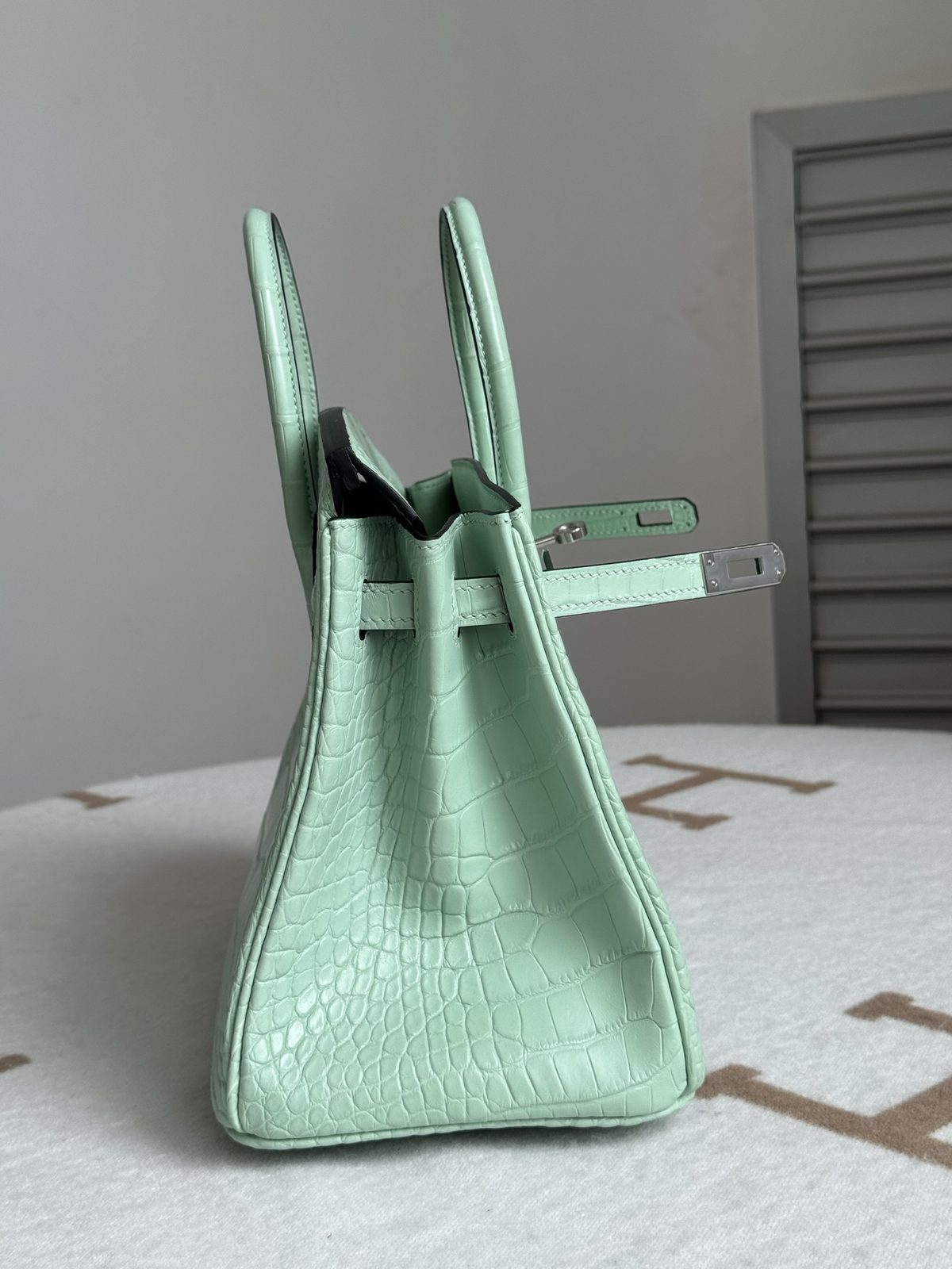 薄荷綠 Birkin 25 側面