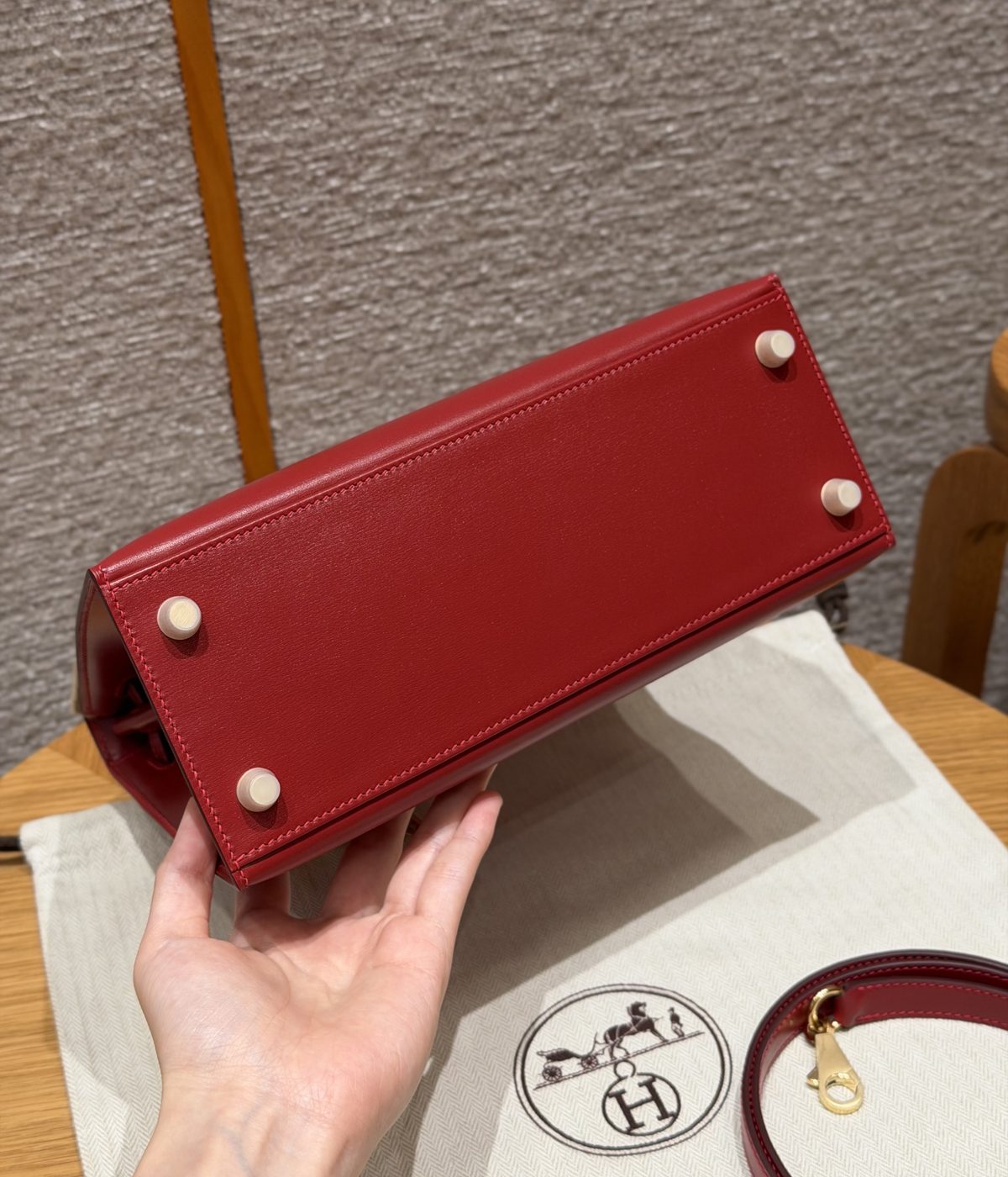 辣椒紅 外縫線跡