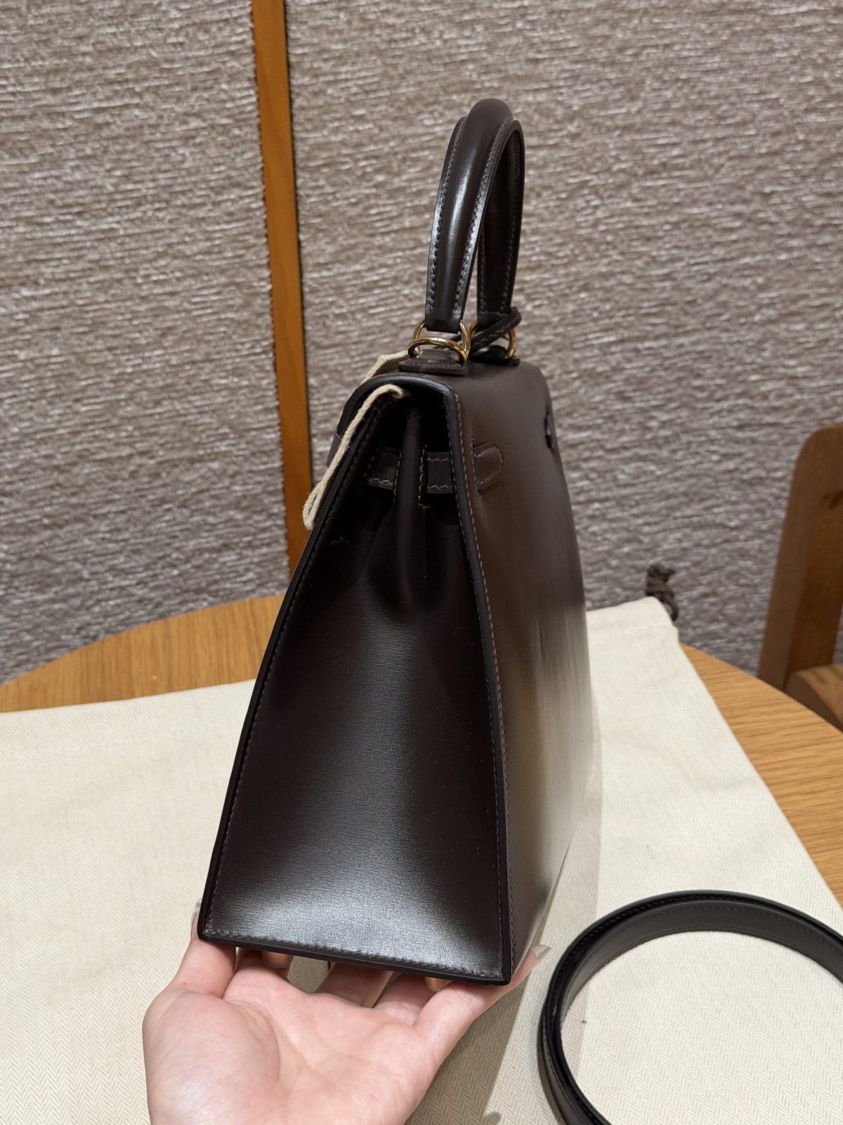 巧克力色 Kelly 25 側面