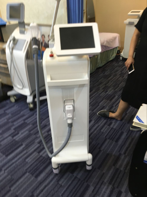 Professional use 808nm Diode Laser Equipment Hair Removal Diode Laser hair removal machine