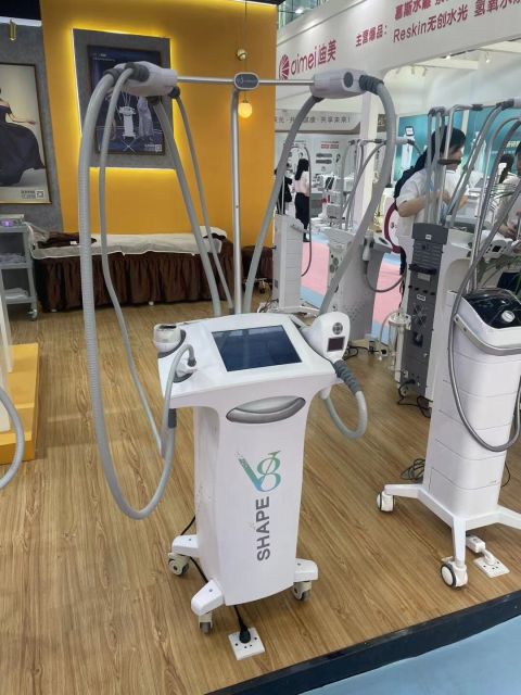 New product cellulite removal Bipolar RF Roller Massage cavitation vacuum V8 Shape rf vela machine Vela rf Slimming Machine