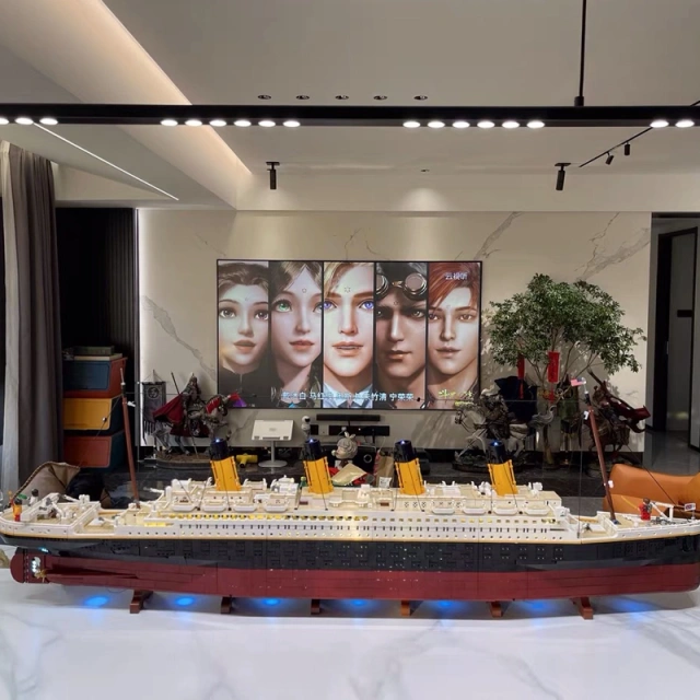 Titanic-Titanic Cruise Ship  10294