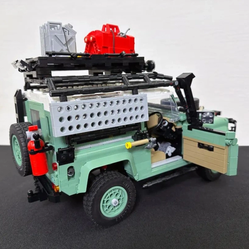 Land Rover Defender 90 Technic Custom 10317