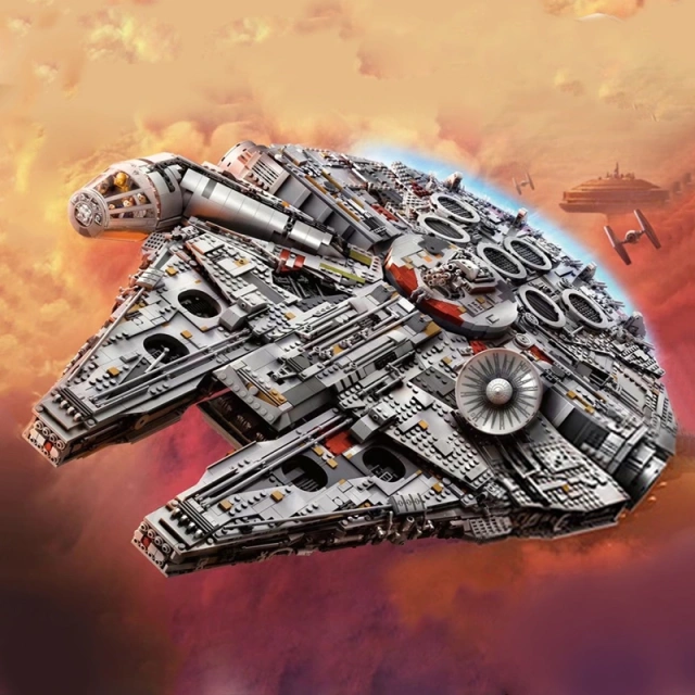 Millennium Falcon Star Wars Movie & Games Custom 75192