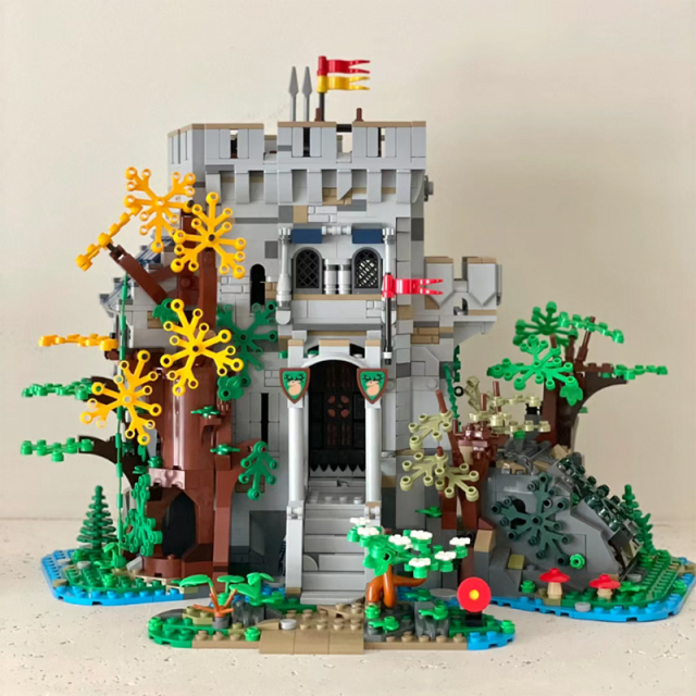 Castle in the Forest Ideas compatible 910001