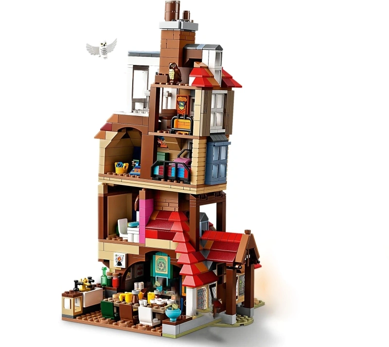Attack on the Burrow Hogwarts Harry Potter Movie compatible 75980