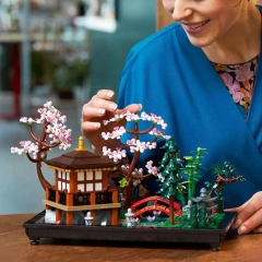 Tranquil Garden Creator Expert 10315