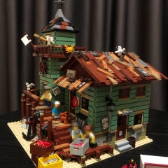 Old Fishing Store IDEAS 21310
