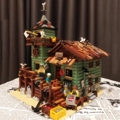 Old Fishing Store IDEAS 21310