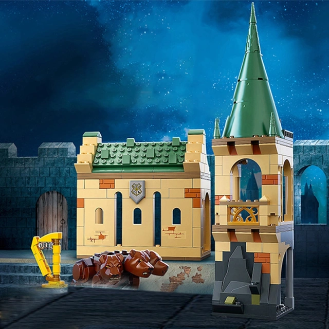 Hogwarts: Fluffy Encounter Harry Potter Movie & Game 76387