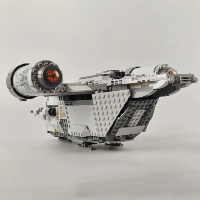 The Razor Crest Star Wars Movie & Games 75292