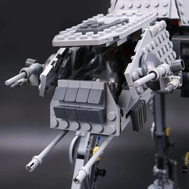 Motorized Walking AT-AT Star Wars Movie & Games 10178