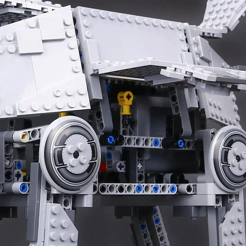 Motorized Walking AT-AT Star Wars Movie & Games 10178