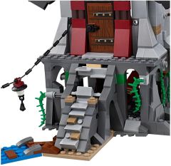 The Lighthouse Siege Ninjago 70594