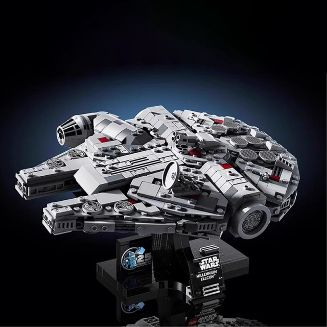 Millennium Falcon Star Wars 75375