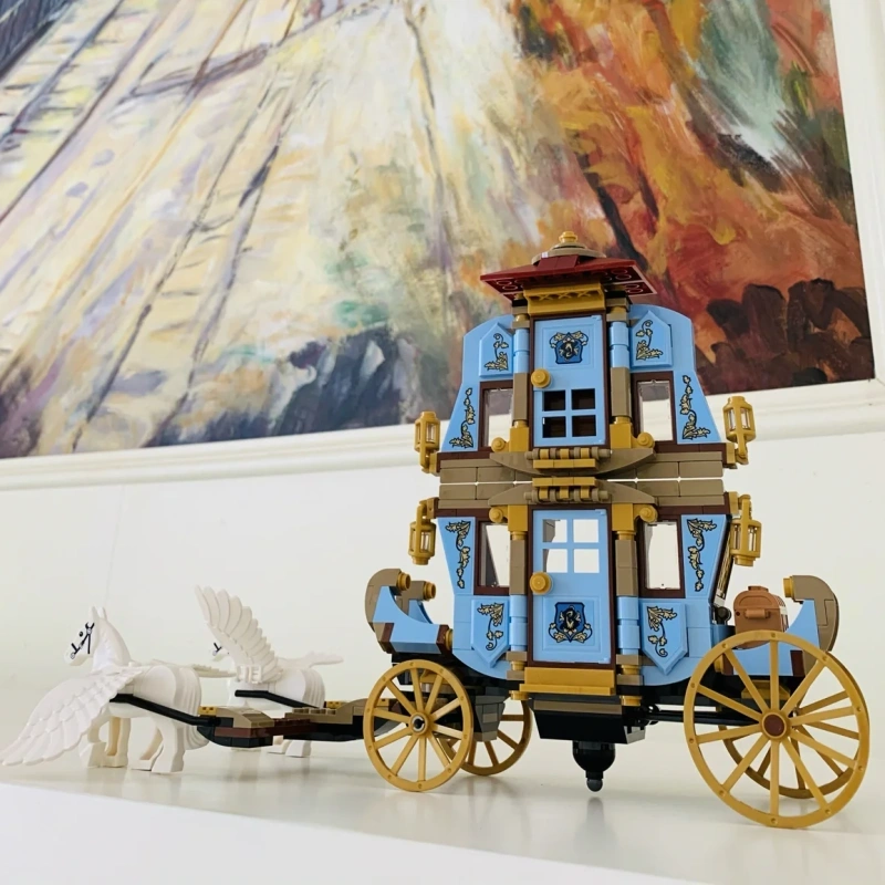 Beauxbatons' Carriage: Arrival at Hogwarts Movie & Game 75958