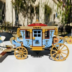 Beauxbatons' Carriage: Arrival at Hogwarts Movie & Game 75958