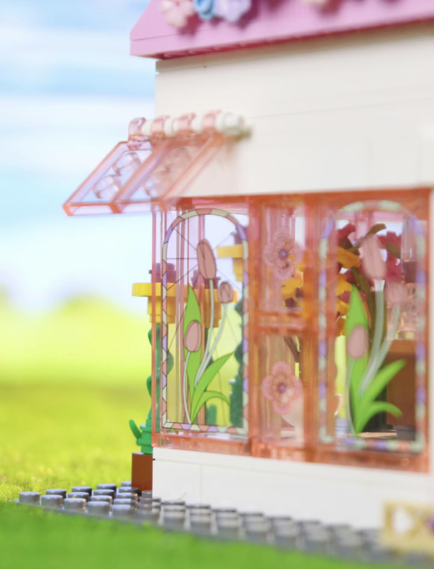 BaKa Creator Buildings Pink Cottage 706 PCS block toys 33223